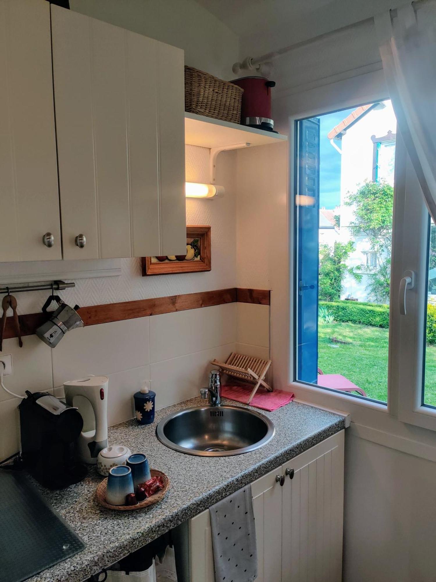 Le Cerisier Bed & Breakfast Mareil-Marly Екстериор снимка